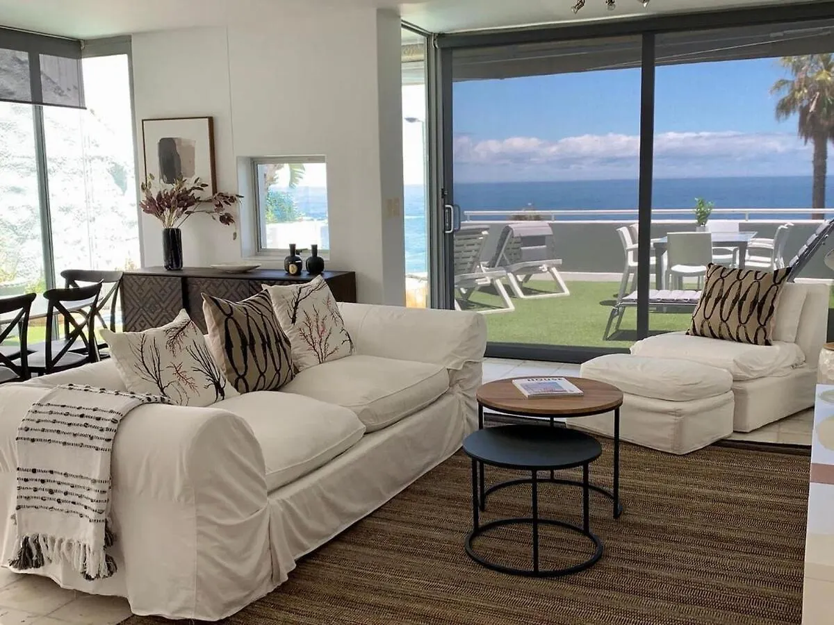 3 Bedroom Luxurious Apartment In Clifton Κέιπ Τάουν