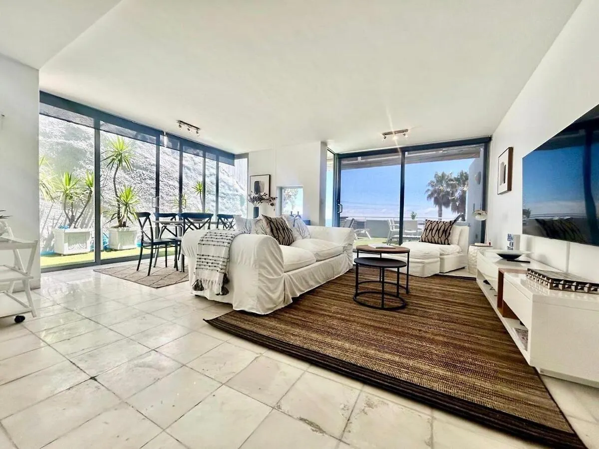 3 Bedroom Luxurious Apartment In Clifton Κέιπ Τάουν
